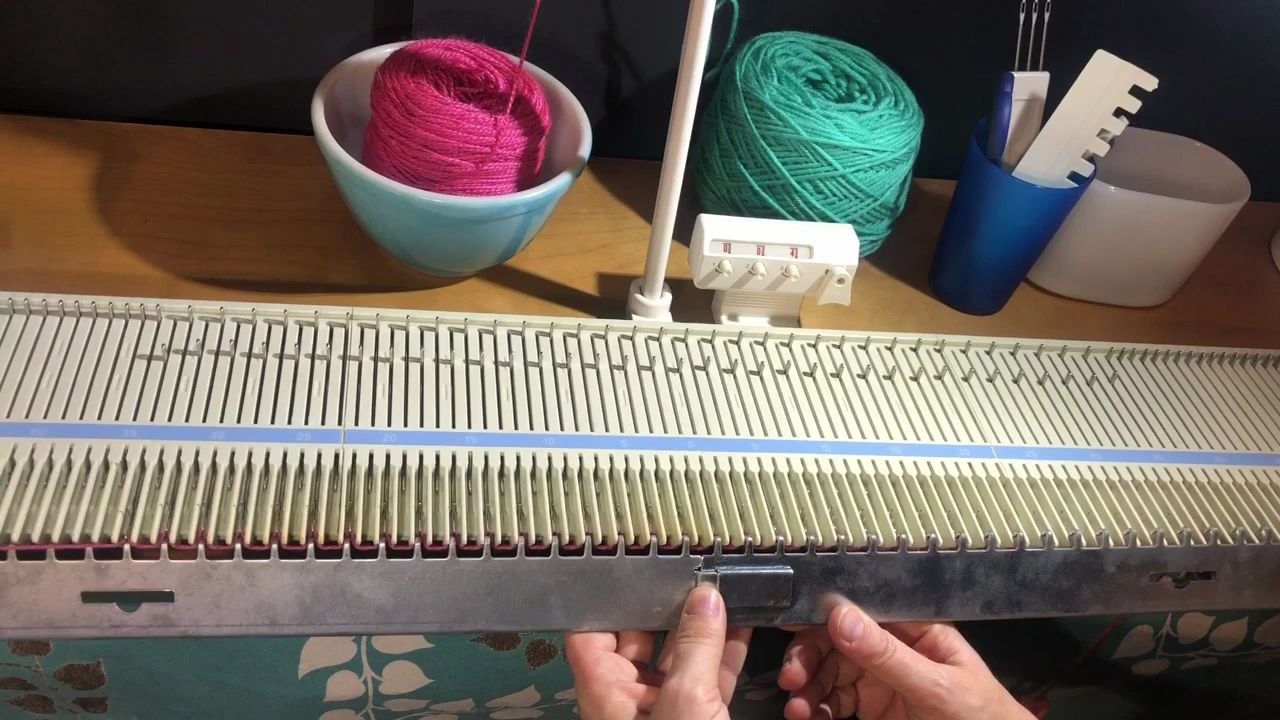 用lk150编织机编织一款简单帽子适合初学者