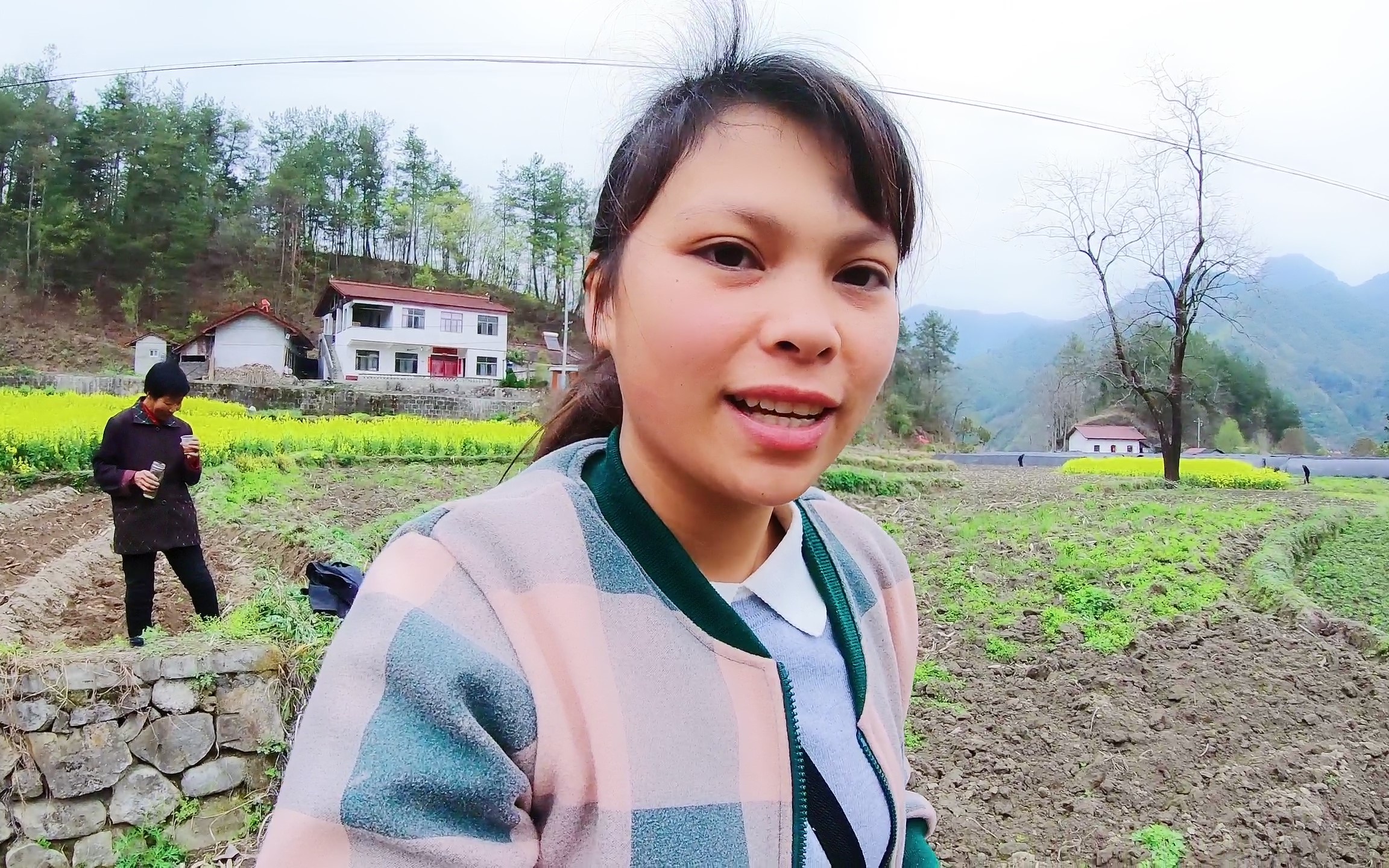 越南农村女生图片