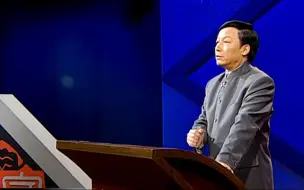 Tải video: “有时候是要装糊涂的，装糊涂才能得人心！”