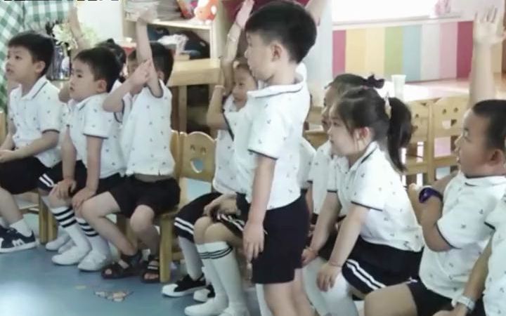 [图]幼儿园中班数学《有趣的排序》 幼儿园公开课 幼儿园 公开课 幼儿教育 宝贝表现棒棒哒