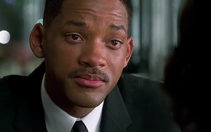 《黑衣人2》迈克尔杰克逊神秘亮相,他也是外星人?