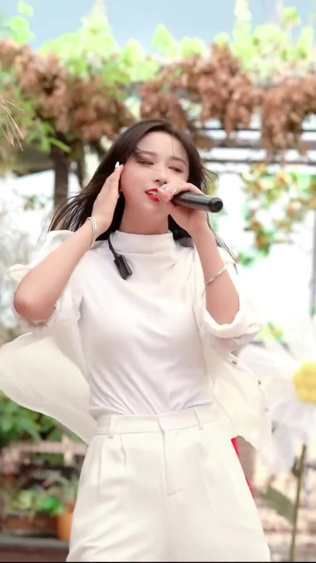 才艺主播户外直播九十九步退一步920分直播间见