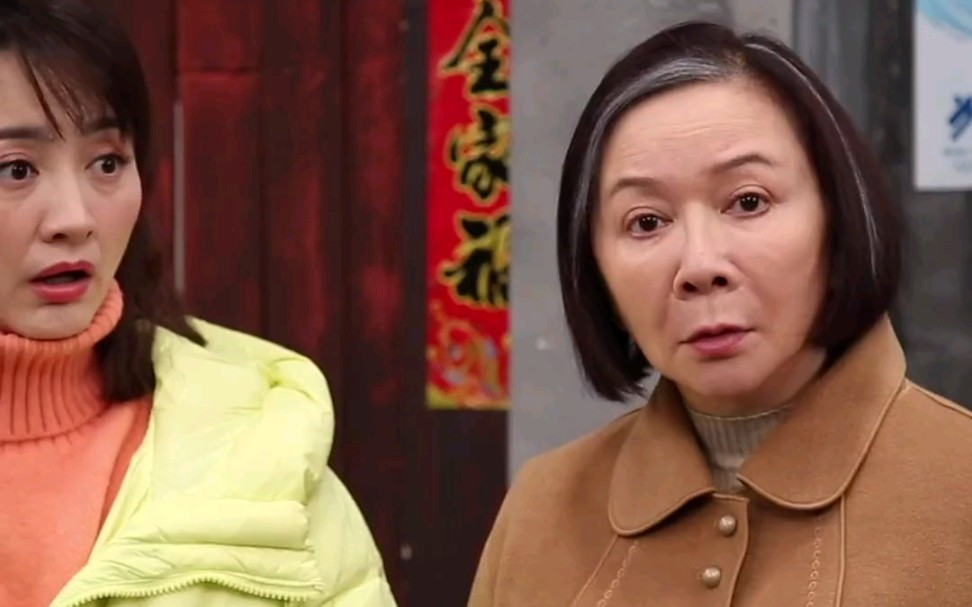 蔡明新剧分饰两个角色马大姐和郑艳红出现在同一部戏里