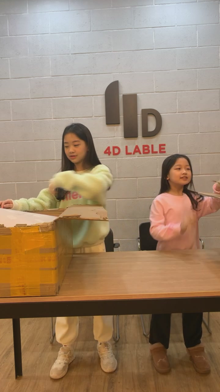 罗夏恩微博直播210127中国粉丝礼物开箱微博直播