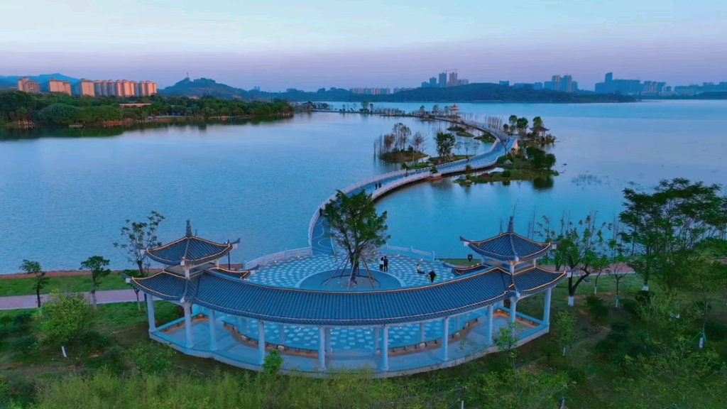 广州增城荔湖景区一线湖景大平层豪宅