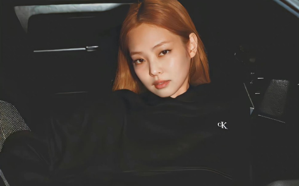 JENNIE最新CK大片释出,腰线美得不像话哔哩哔哩bilibili