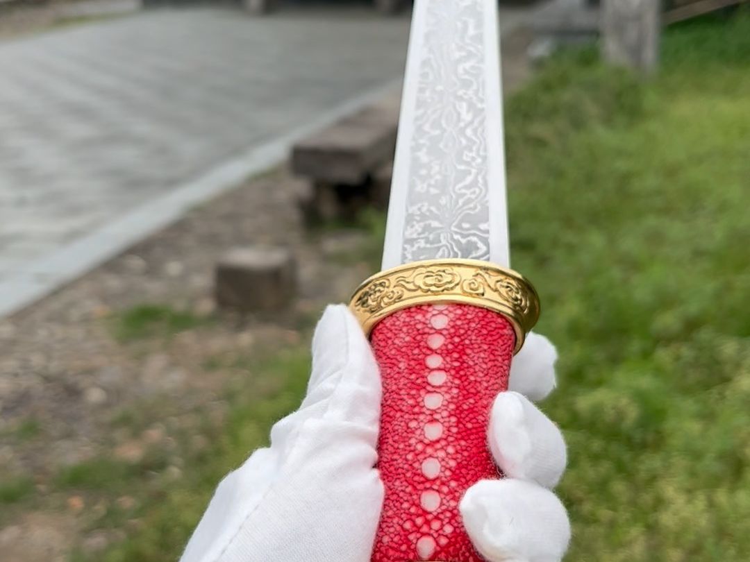 排珠鱼皮"七玄"短剑