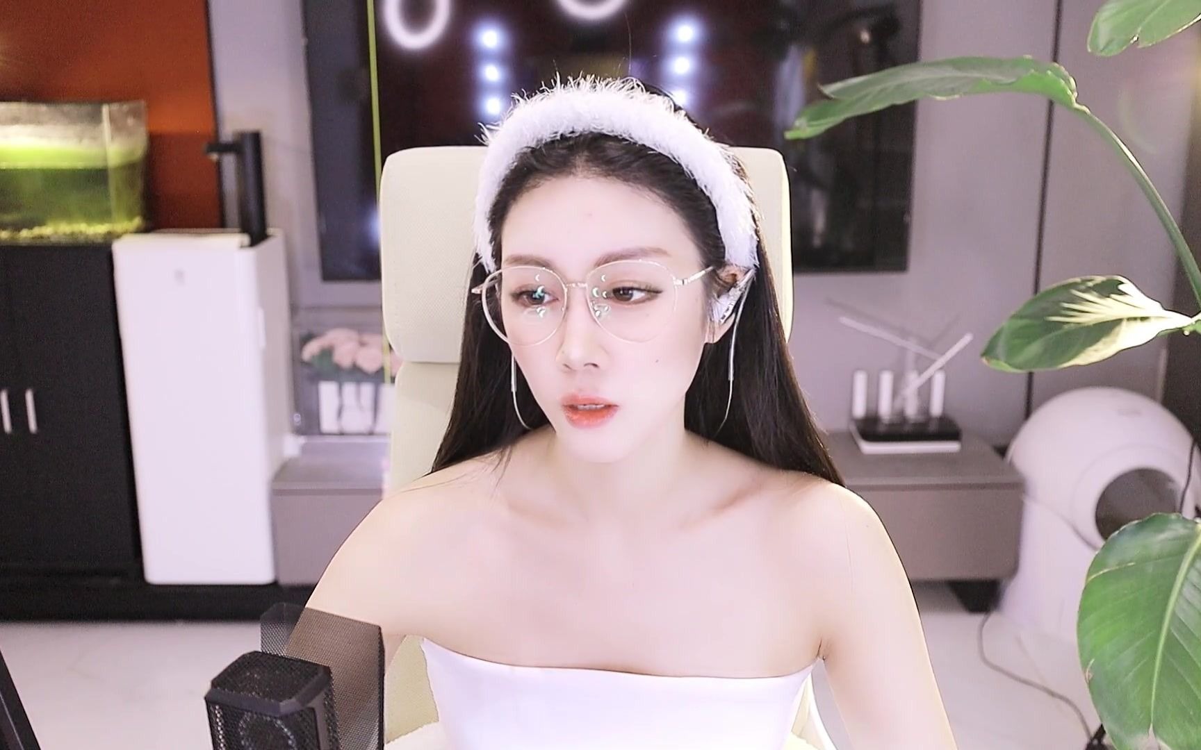 满创-香香【588】 2024-02-11 18-17-36