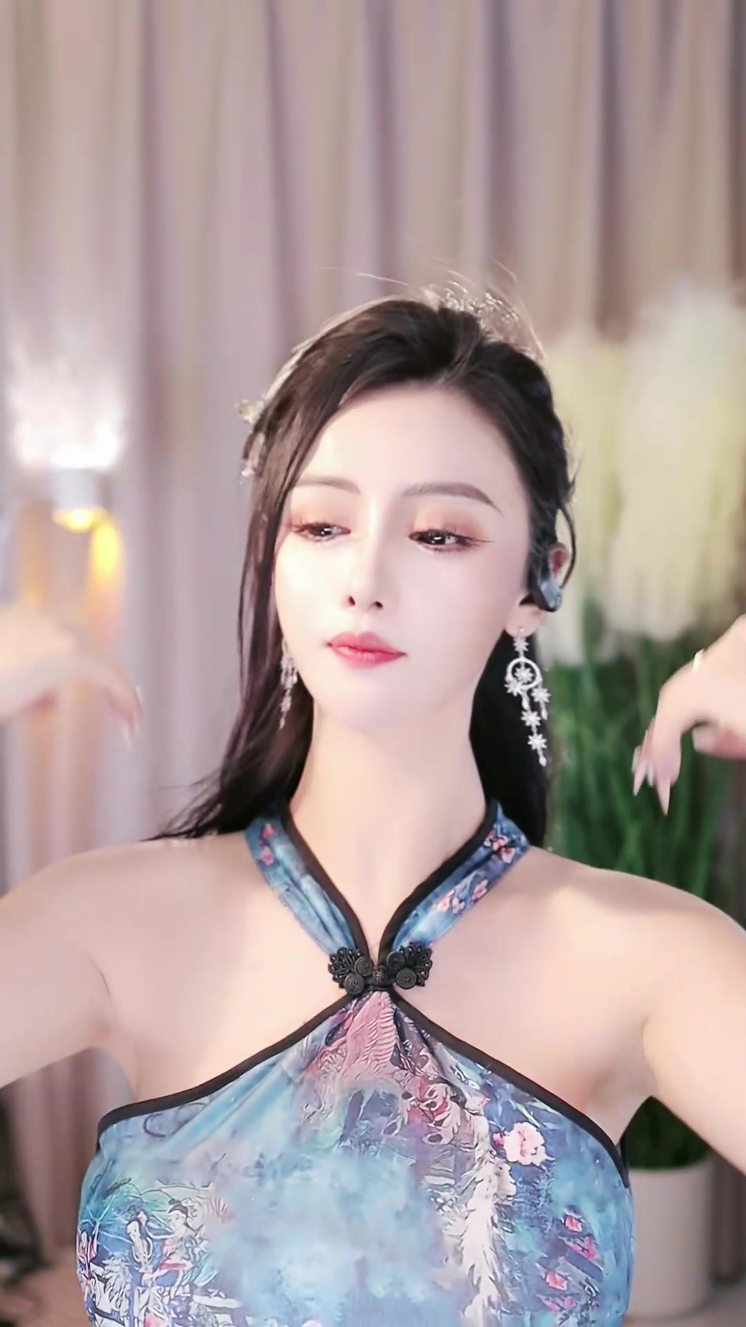 沐沐爱跳舞 别碰.带刺