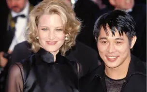 Download Video: 【访谈】Bridget Fonda 龙之吻 囧司徒每日秀