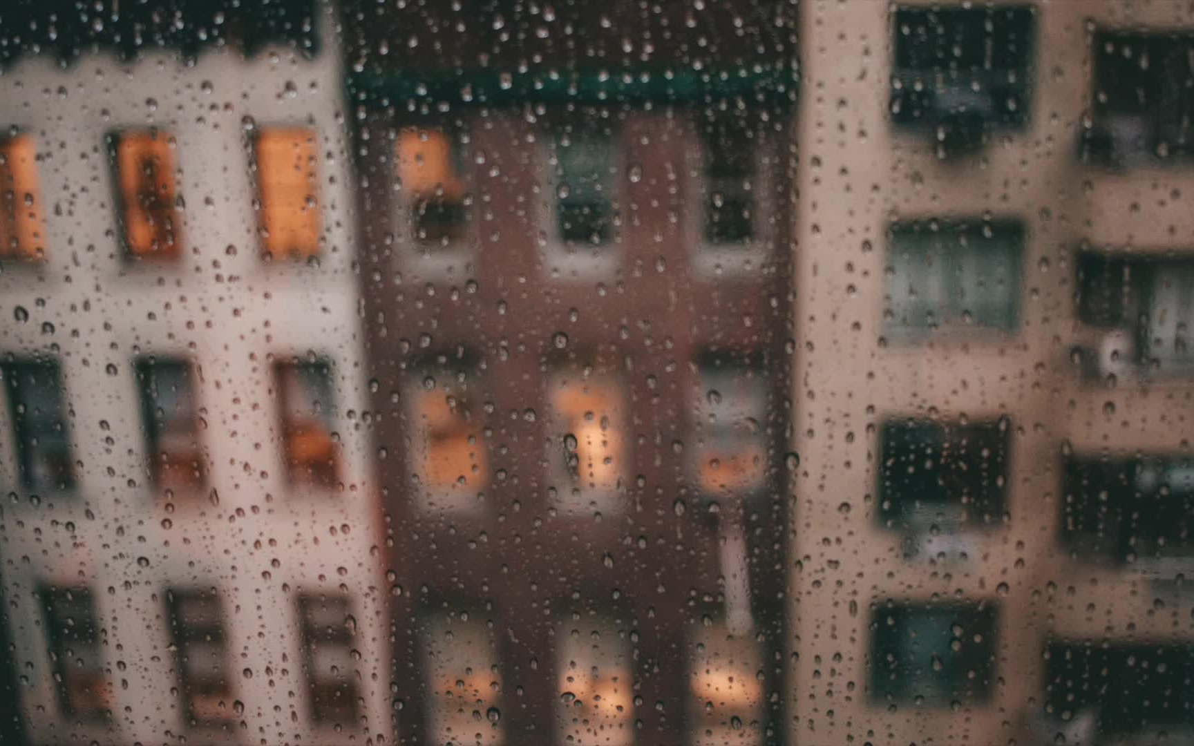 [图]当你下雨天在隔壁房间听A妹的Positions时（建议戴耳机）