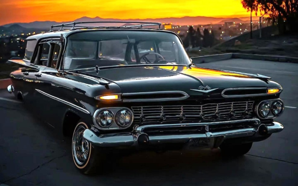 [图]West Coast Lowrider CultureChevrolet ImpalaAutomobile Culture •汽车文化↓↓↓↓