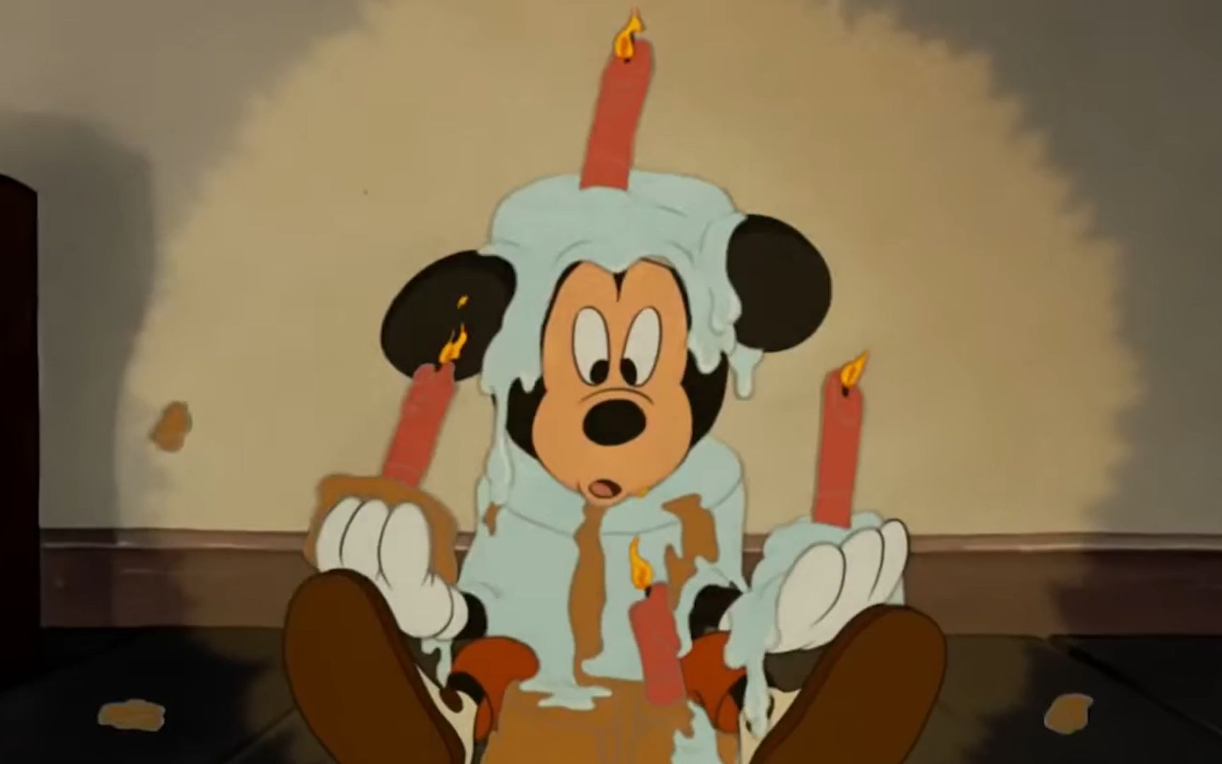 米老鼠也太难了,摊上高飞这样的朋友,被害的过了个糟糕的生日