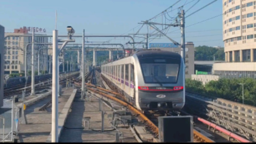 【重庆轨道交通】10号线10001出长河站