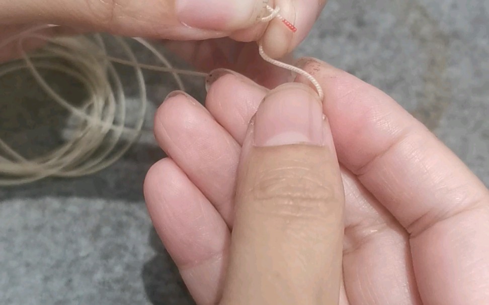 古琴弦打蝇头 丝弦从琴头断了可以重新打蝇头再次使用的