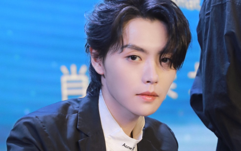 【肖宇梁】【_renacer】夜街 cover:肖宇梁 欢迎鱼粮回来呀 我们只是