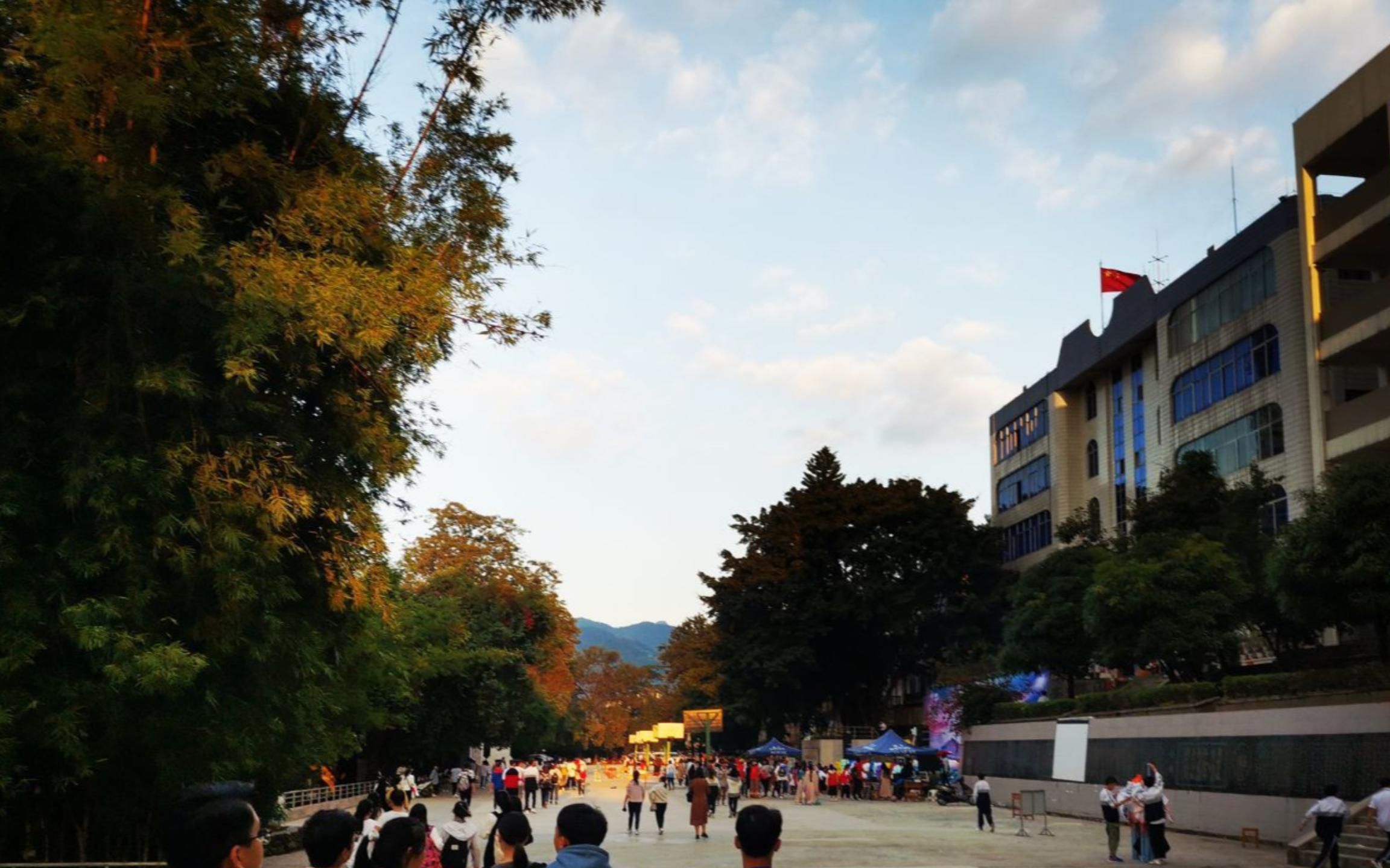 2022 富宁一中学子高考加油!