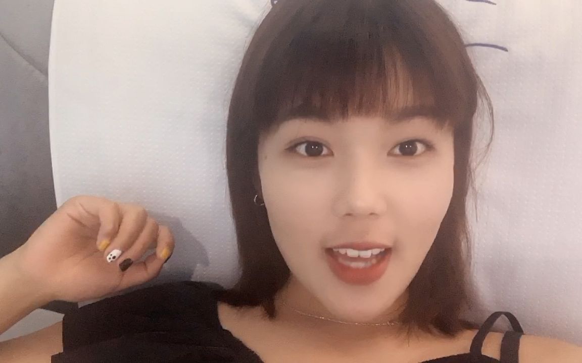 林小妹工作完去按摩足疗后师傅还送了艾疗舒服的没话说