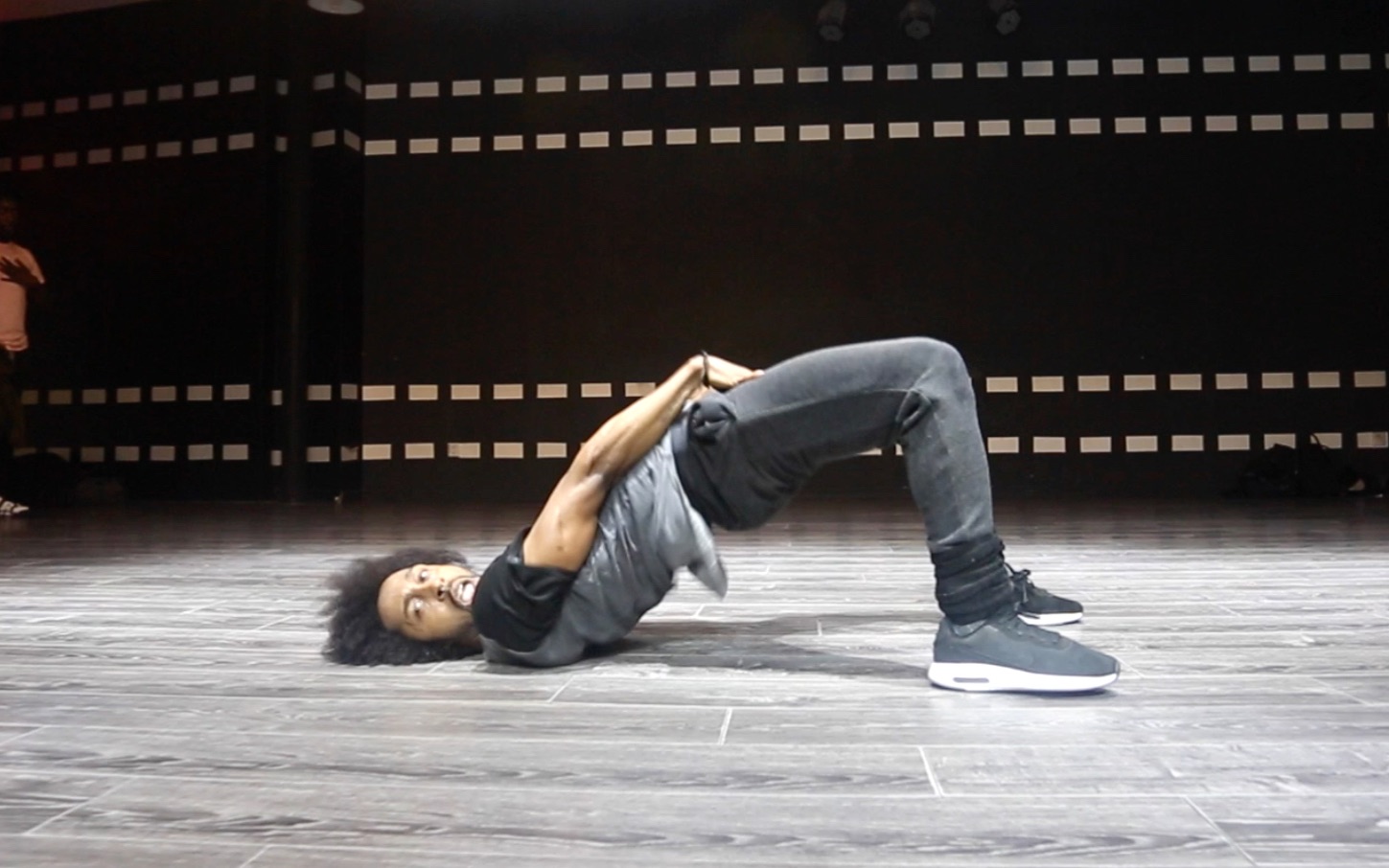 【gh5舞蹈】"妖男"isaiah编舞play-goapele_哔哩哔哩_bilibili