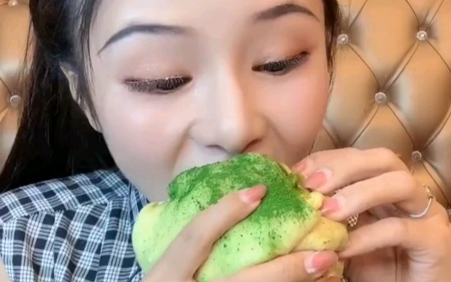 10.19[抹茶小珂珂]抹茶毛巾卷 爆浆团子