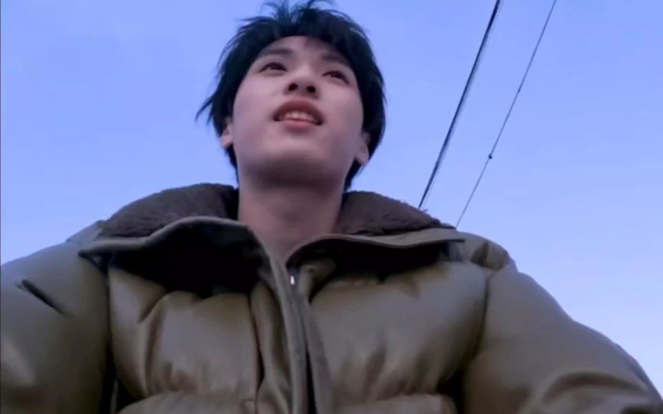 【严浩翔】这 这 这视角! 这喉结!我喜欢!