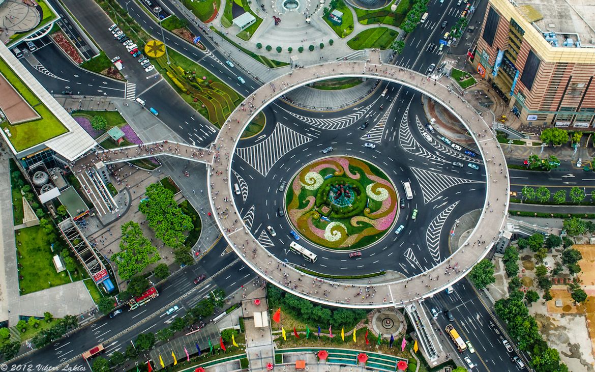 上海城市陆家嘴环形行人天桥航拍