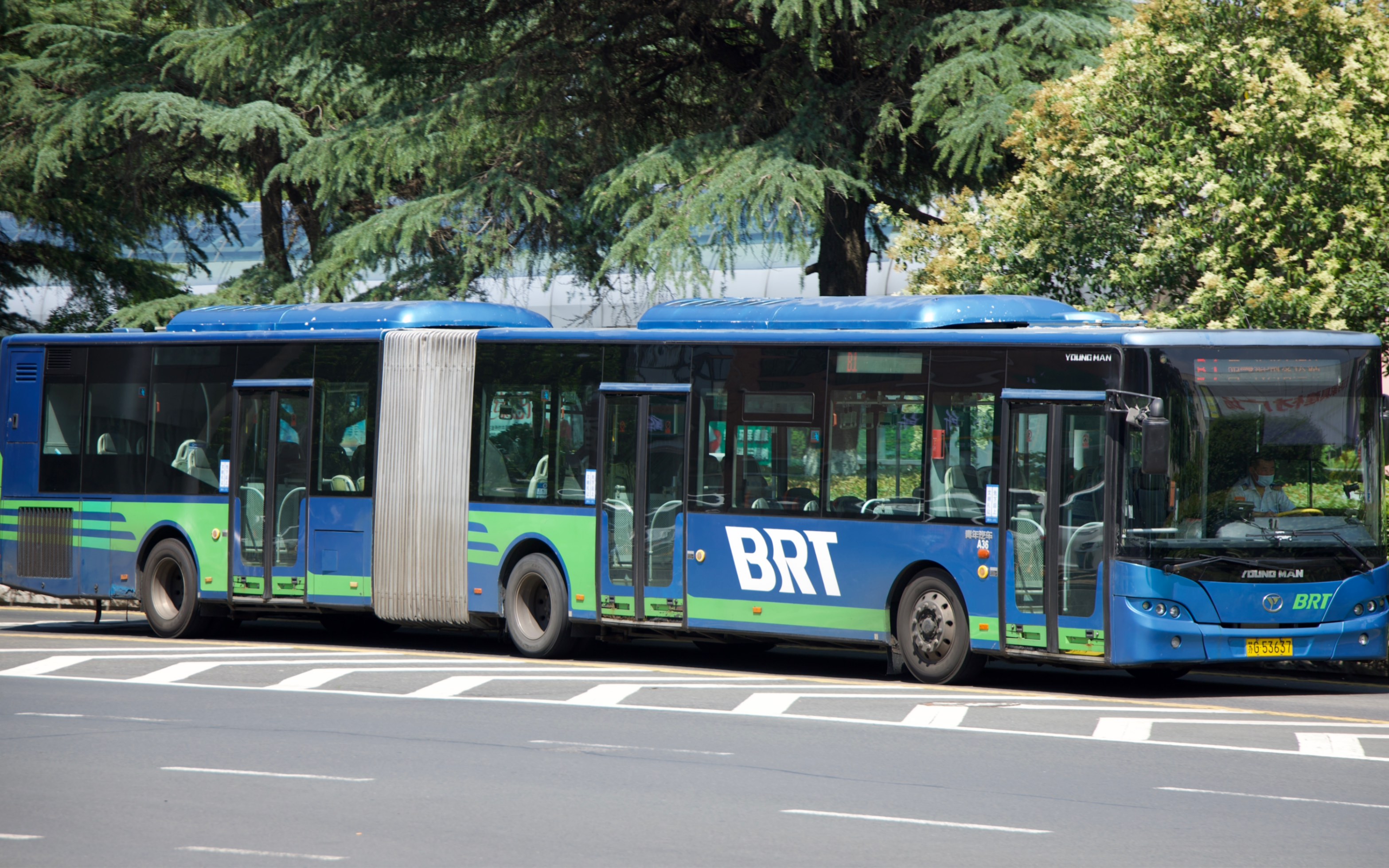 连云港海通快速公交b1路青后运行视频,生产与2023.12.25