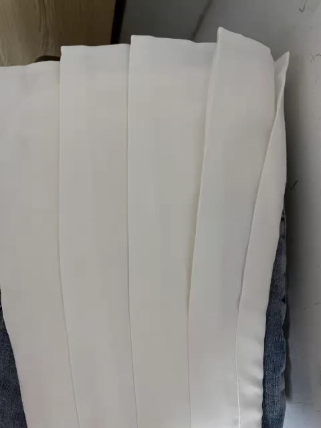 大胆购置的白色留仙裙