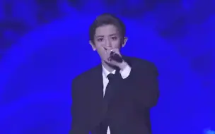 Download Video: EXO演唱会演唱《Full Moon》，high翻全场，超好听！