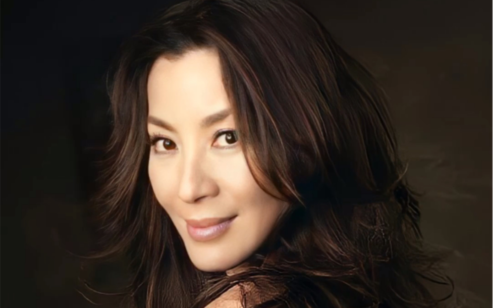 杨紫琼|她是首位亚裔邦女郎,年轻时颜值逼人!