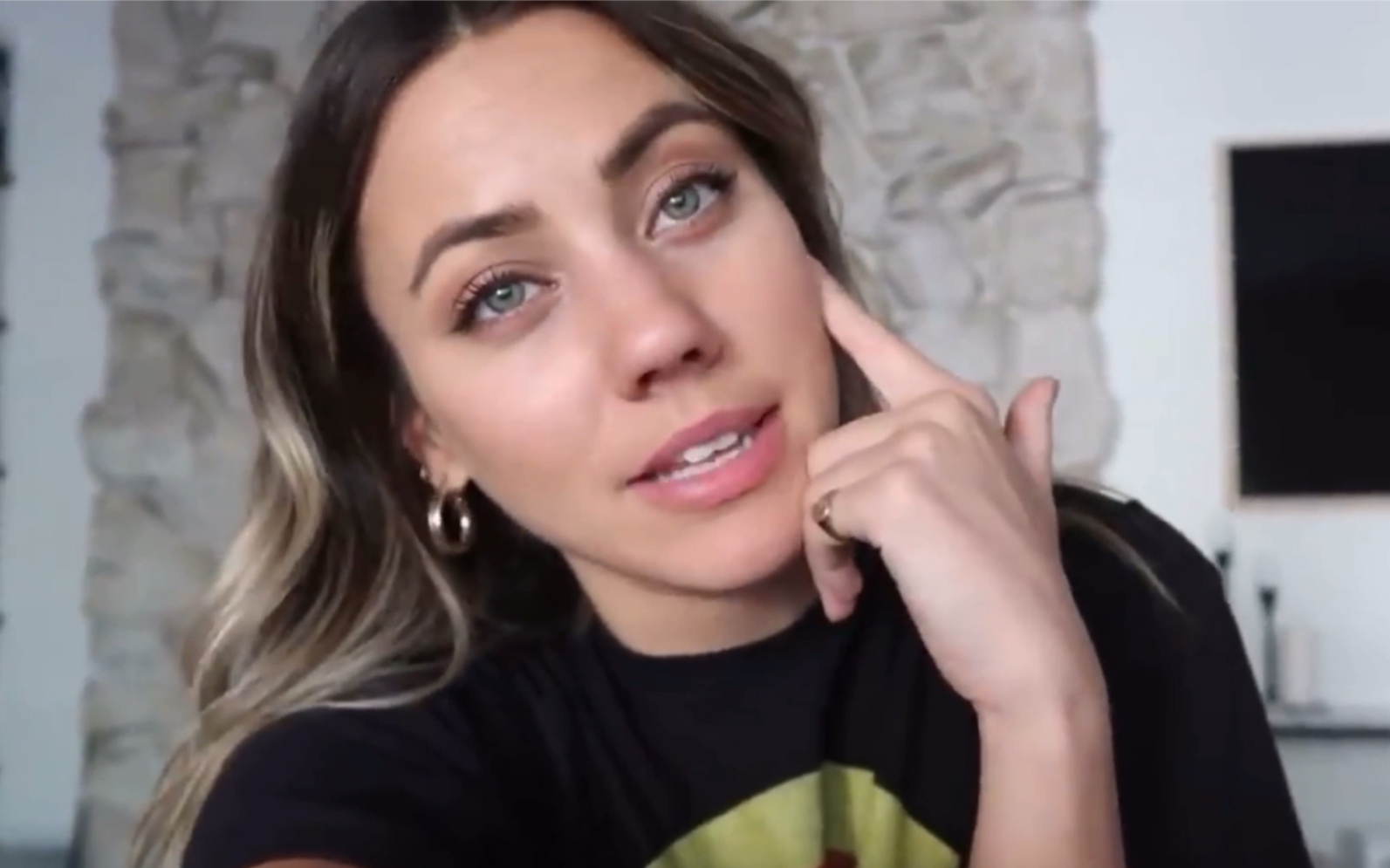 【cammie scott】my life is messy (and so is my closet)