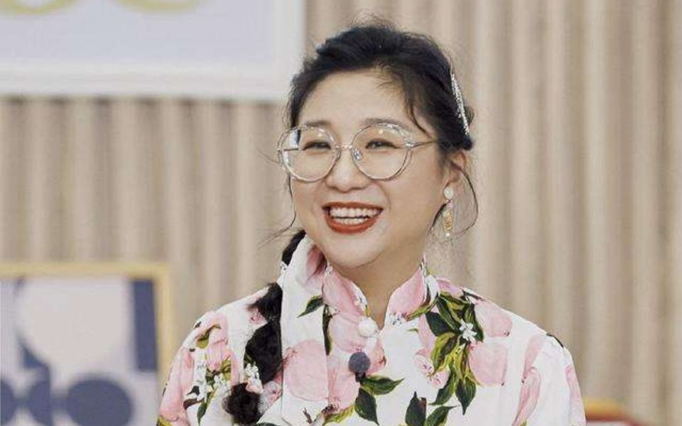 活动作品傅首尔怼范湉湉又老又丑又没有内涵