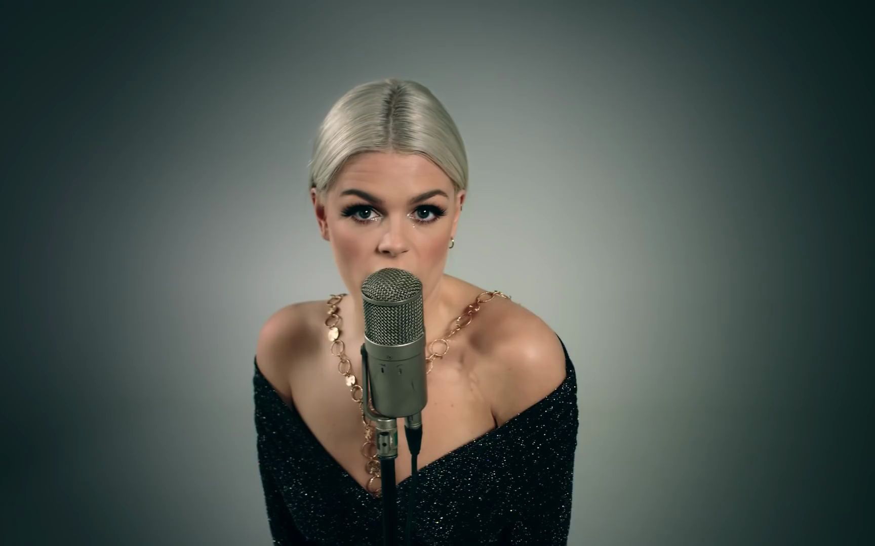 【欧美翻唱】diamonds are a girls best friend - marilyn monroe