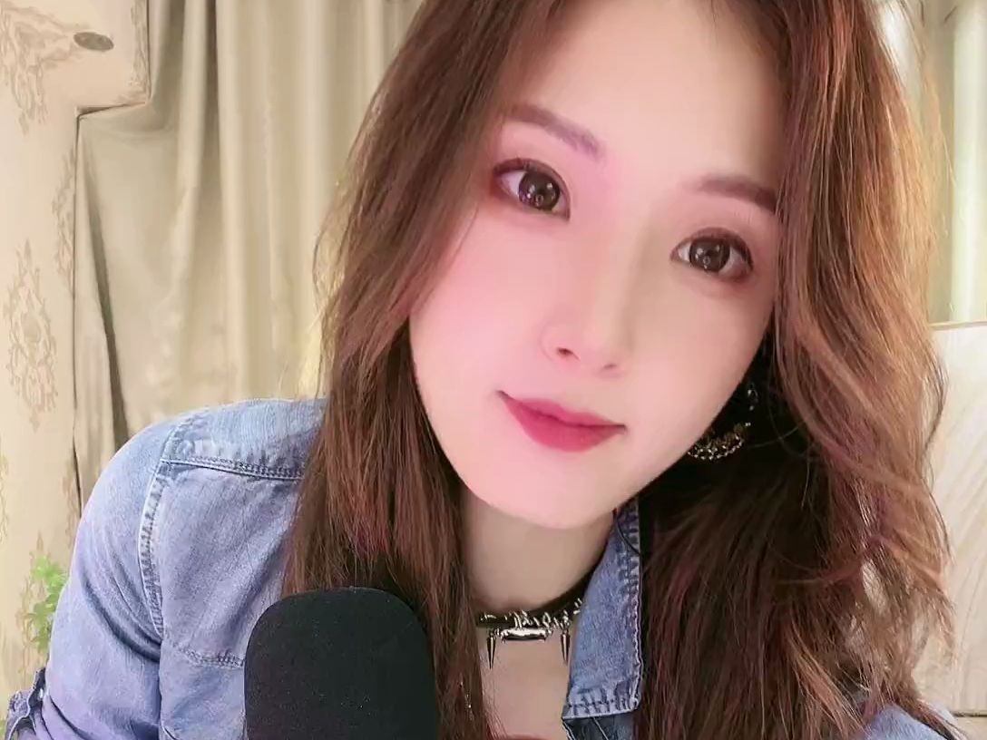 车模《雯雯》直播93!