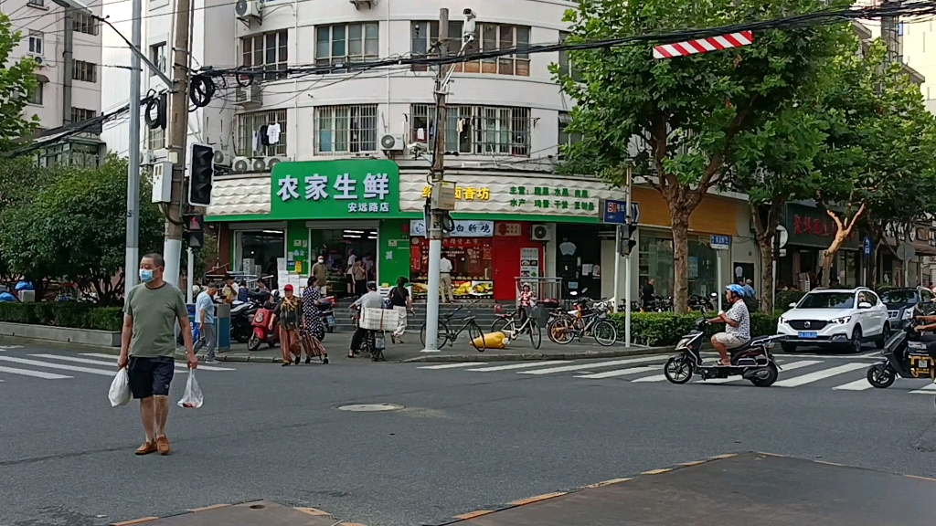 出租安远路西康路,纯一楼沿街商铺,业态不限,人流不用看,看视频,实地