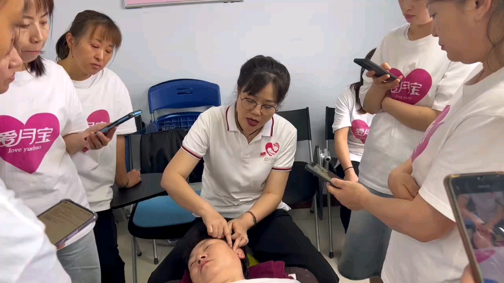 正规月嫂公司,小儿推拿师培训