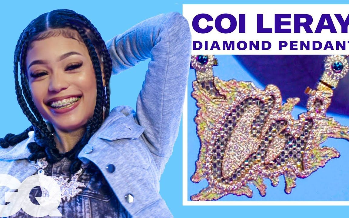 coileray和avianne炫耀她的疯狂珠宝系列