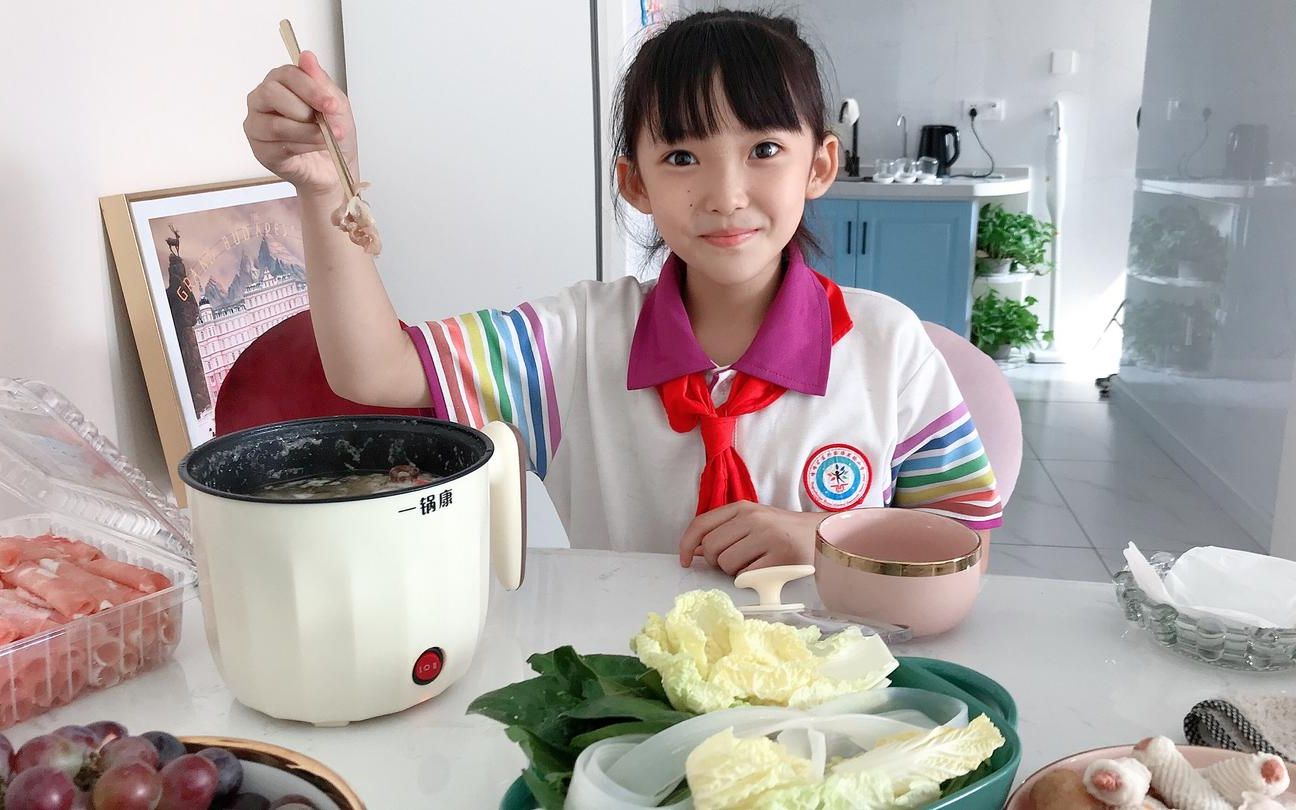 晨妤小美女不在状态干啥啥不行这次被妈妈严厉批评好笨呀