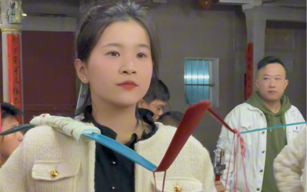 贵屿华美花篮美女,晓敏小姐姐,越看越好看那种哦!