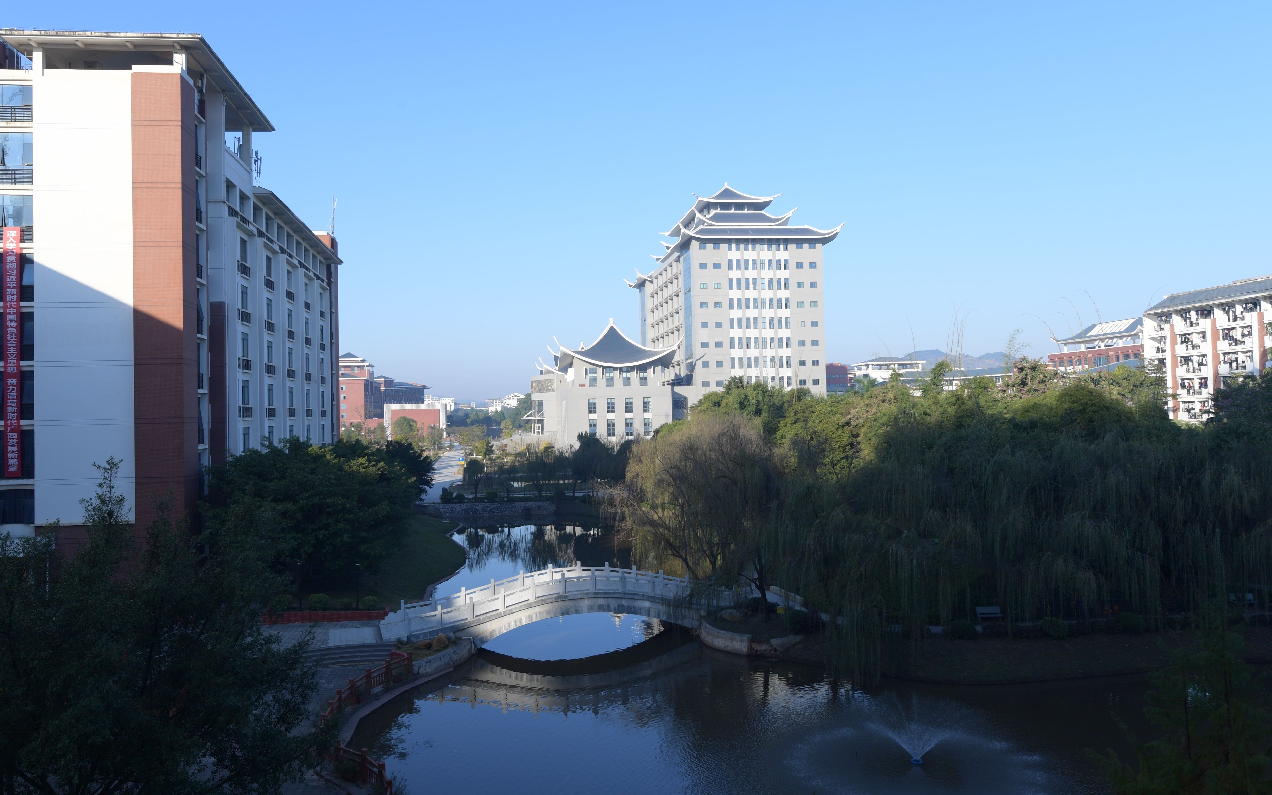 广西民族大学风景图片