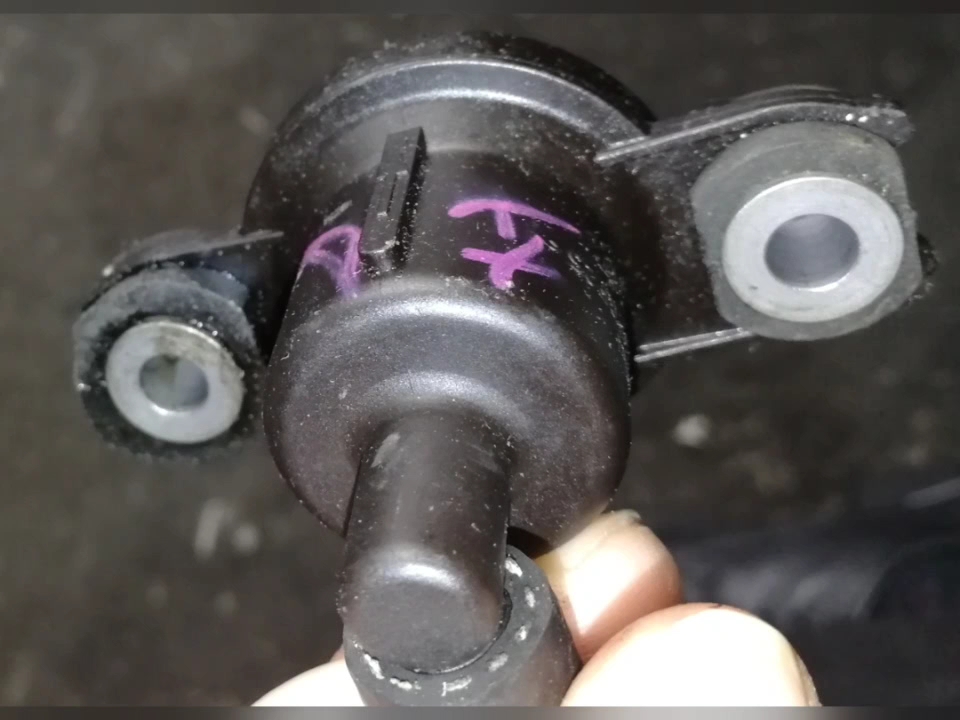 奔驰a160碳罐电磁阀