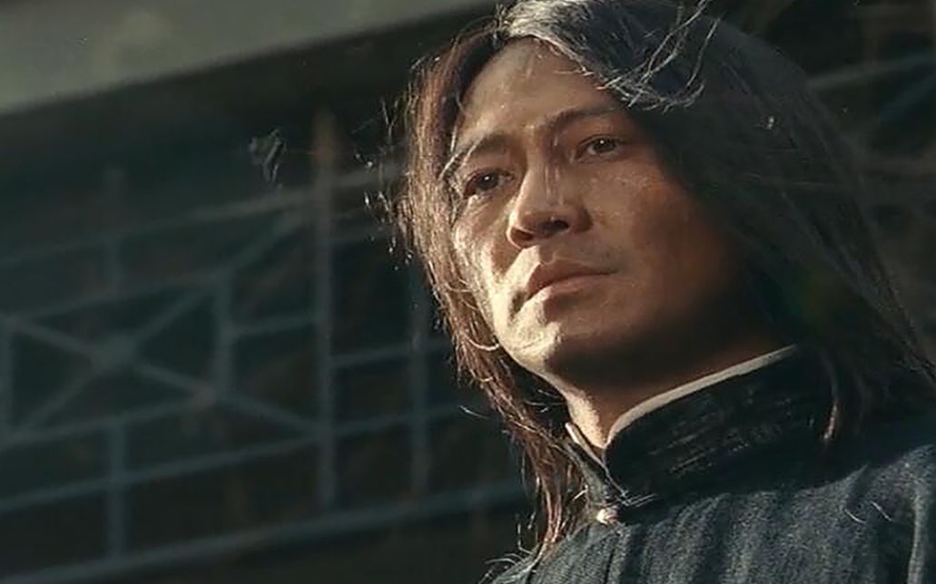 【十月围城】"男人爱上女人有错吗"