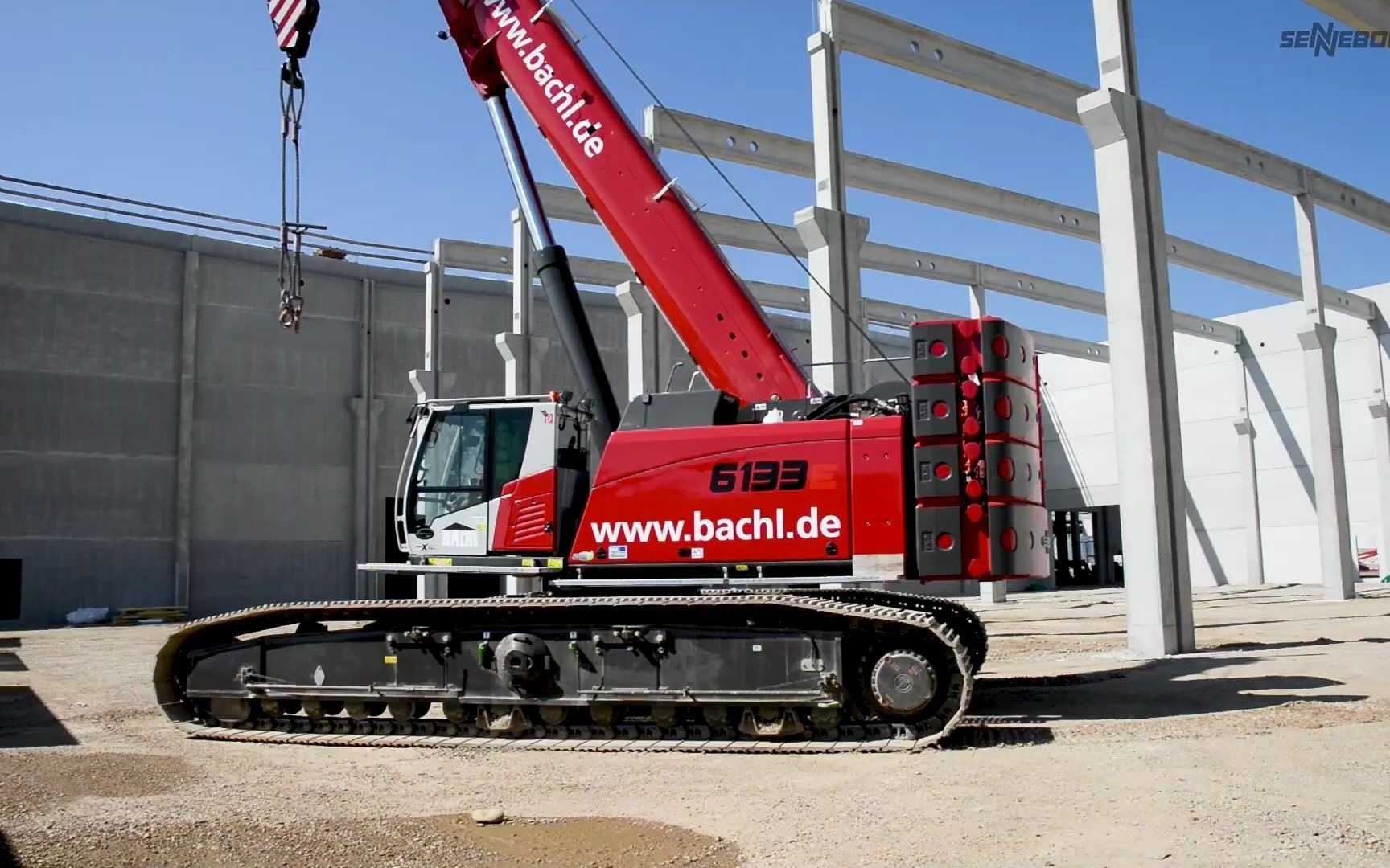 森尼伯根 sennebogen 6133e 伸缩臂履带起重机