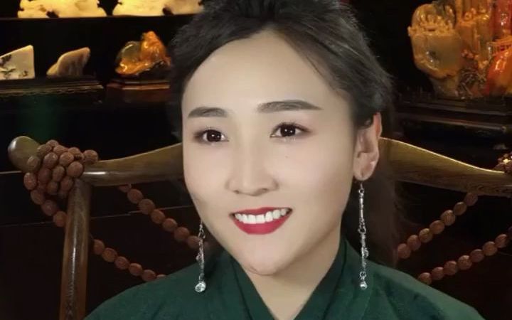 [图]一块鸡血石能换多少套北京房子？