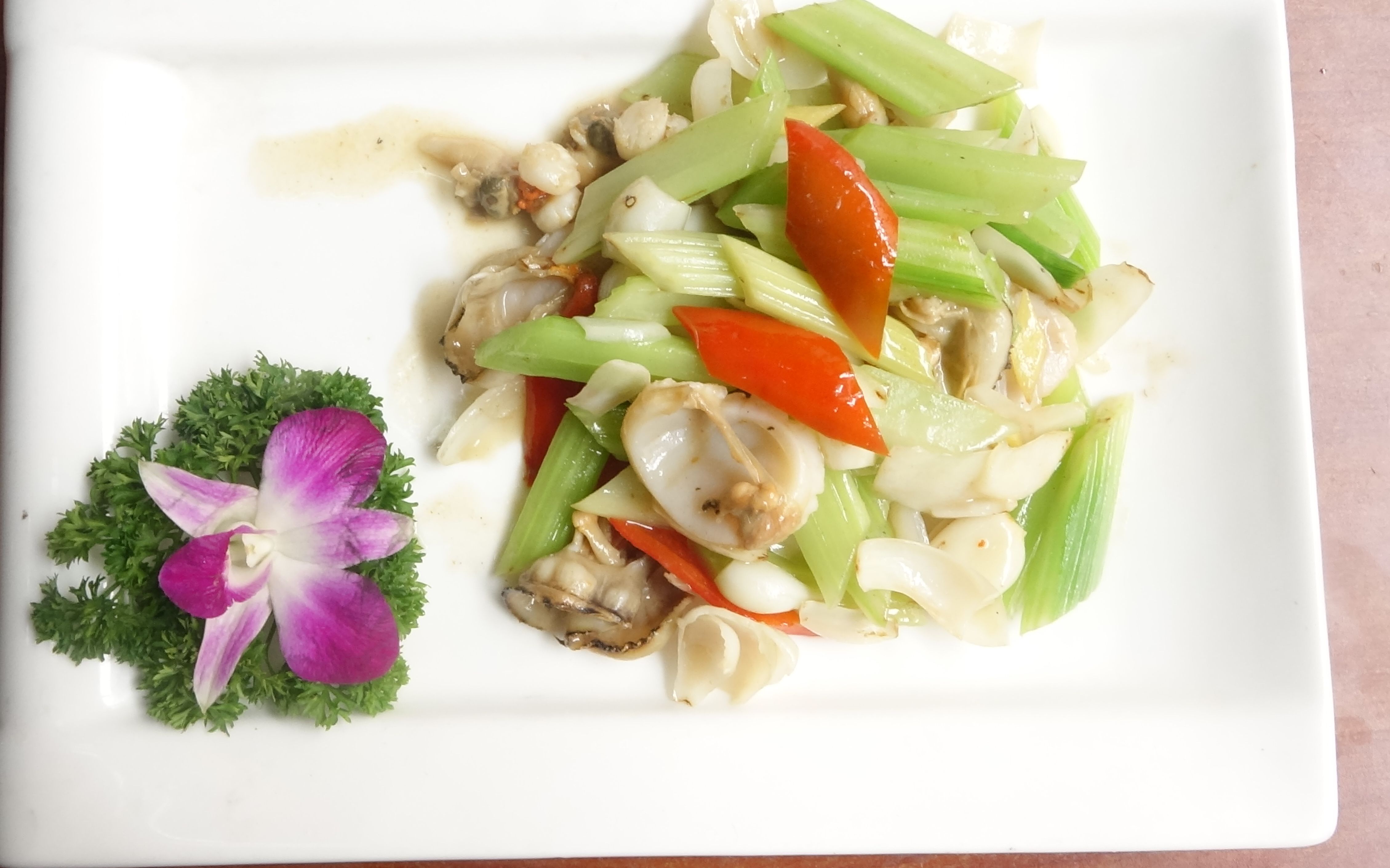 【西芹百合鲜带子】夏季消暑必点菜肴