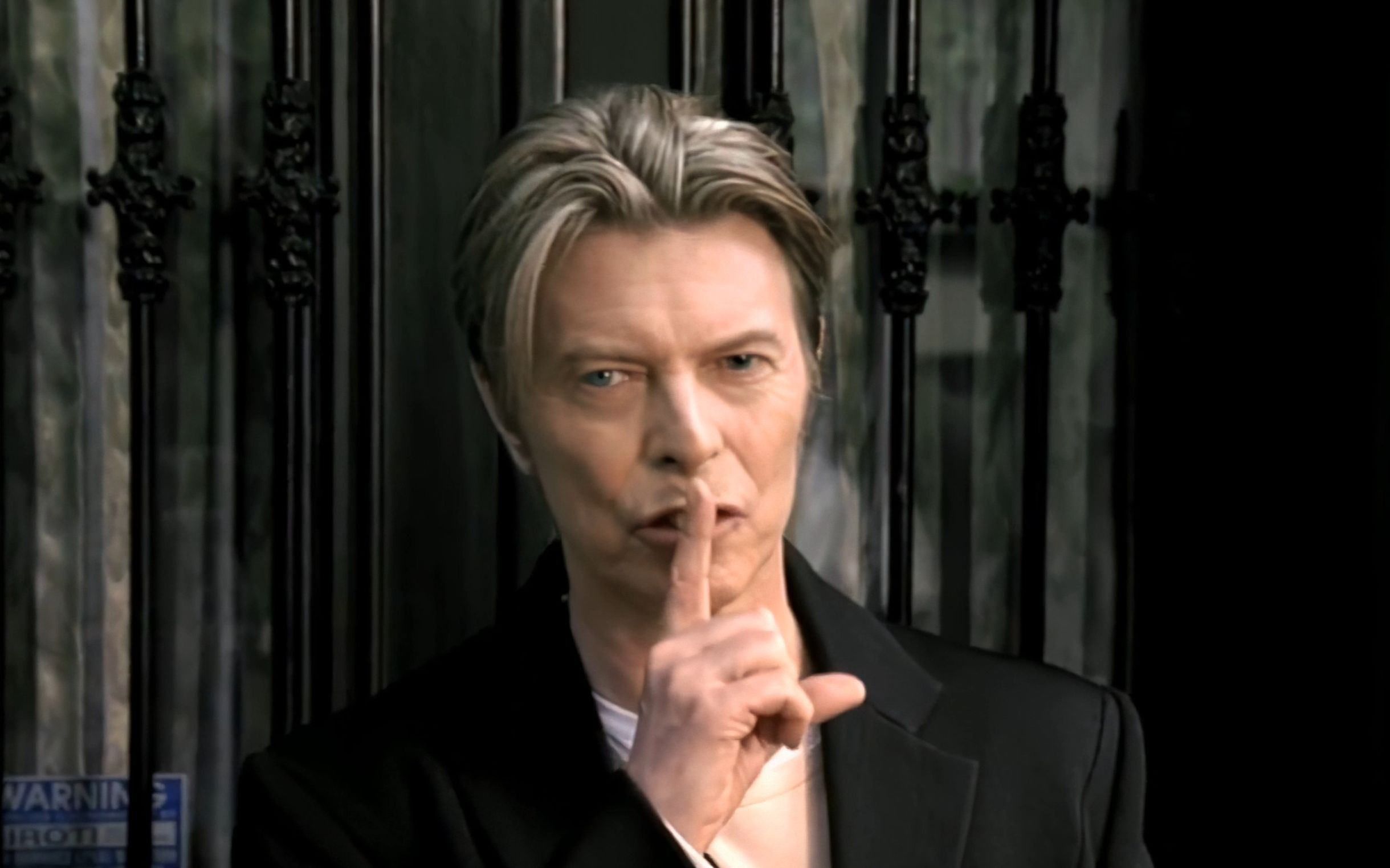 大卫鲍伊2003年法國vittel廣告