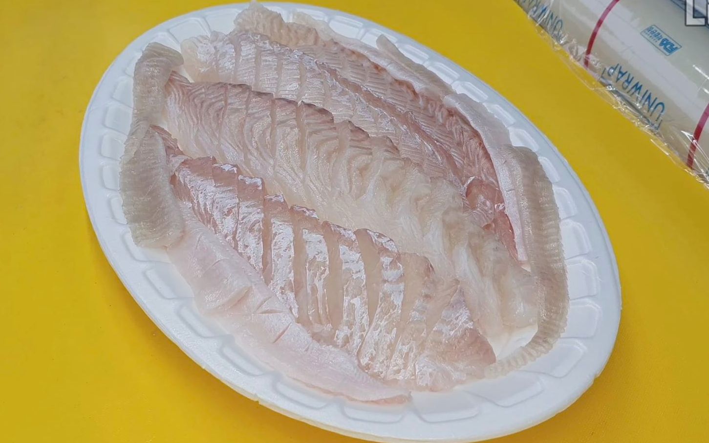 比目鱼切生鱼片比目鱼刺身