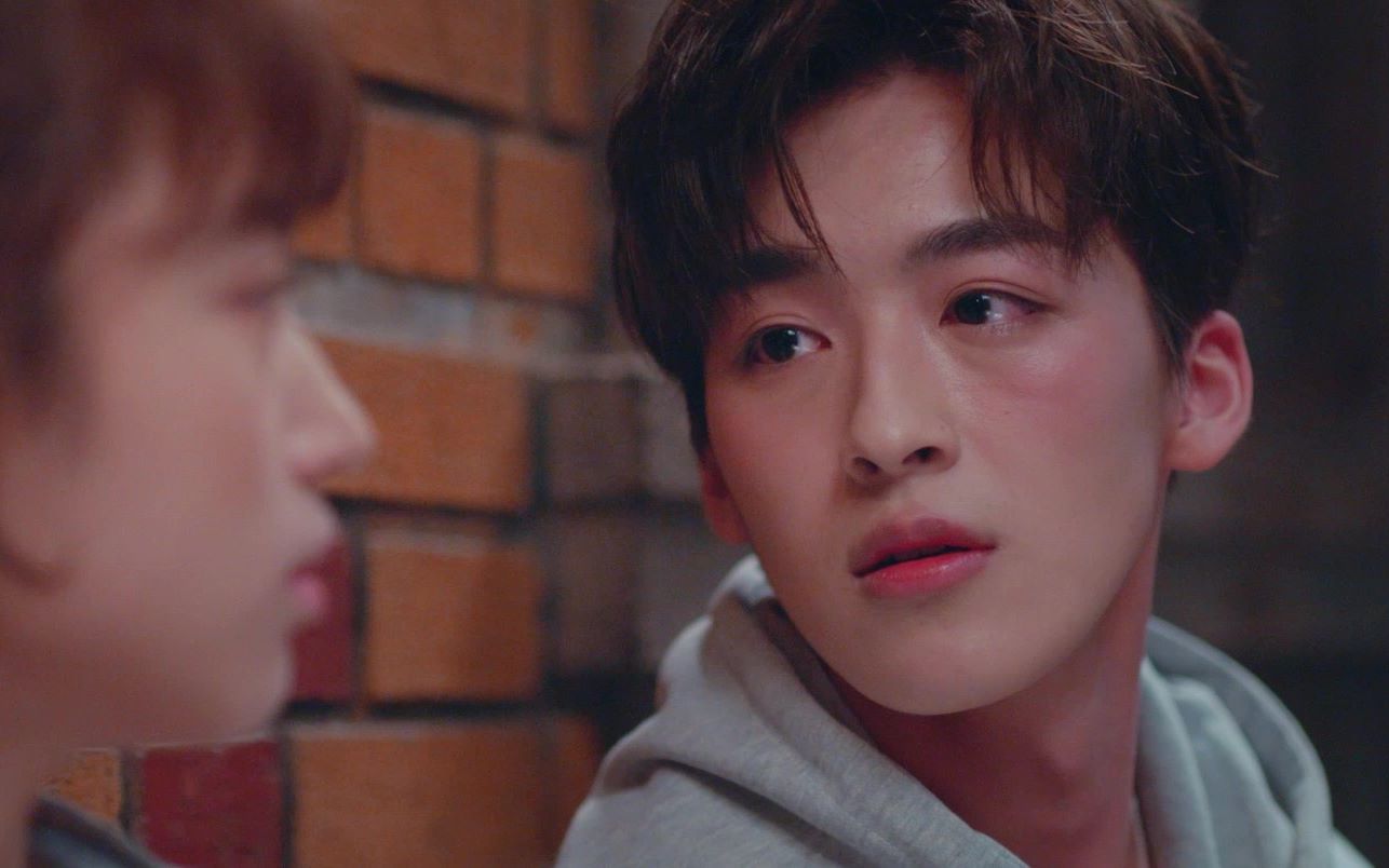 【完美的他】姜可乐安慰伤心陆啸_哔哩哔哩_bilibili