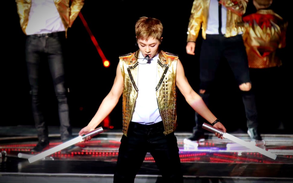 【金珉锡】[xiumin_world]151212 exo二巡 南京站 el dorado 黄金国