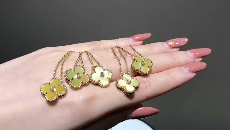 梵克雅宝四叶草项链2018限量版金贝母定制【世纪珠宝定制】